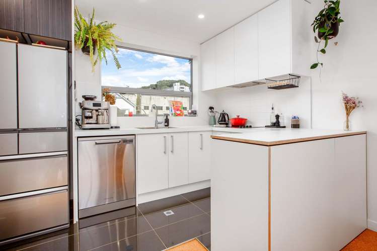 18/31 Princess Terrace Newtown_6