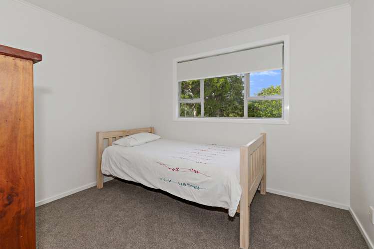 12 Hollywood Avenue Titirangi_13