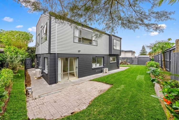 1/8 Matiere Road Onehunga_24
