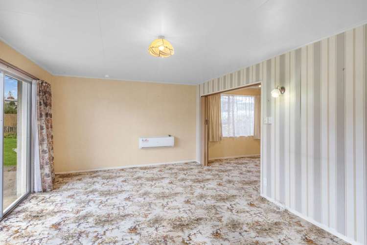 9 Dale Crescent Gore Surrounds_9