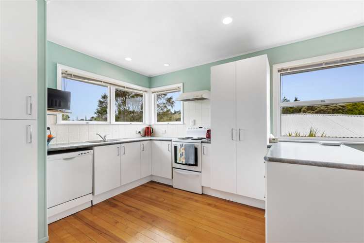 5 Earl Road Titirangi_6