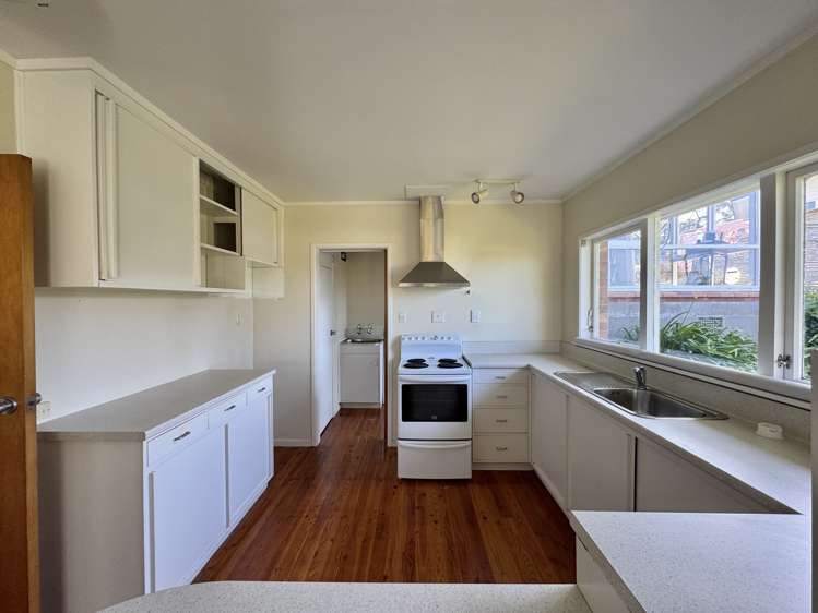 B/4 The Glebe Cockle Bay_1