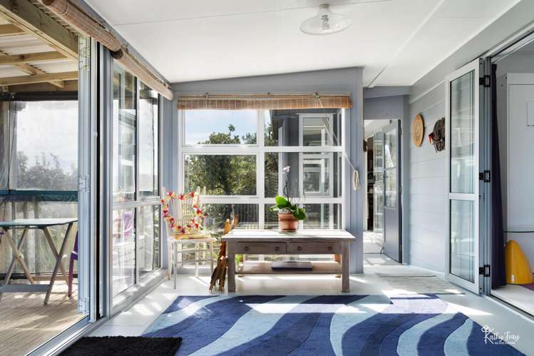 13 Bayly St Baylys Beach_12