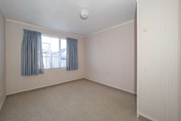 5 Burton Place Allenton_12