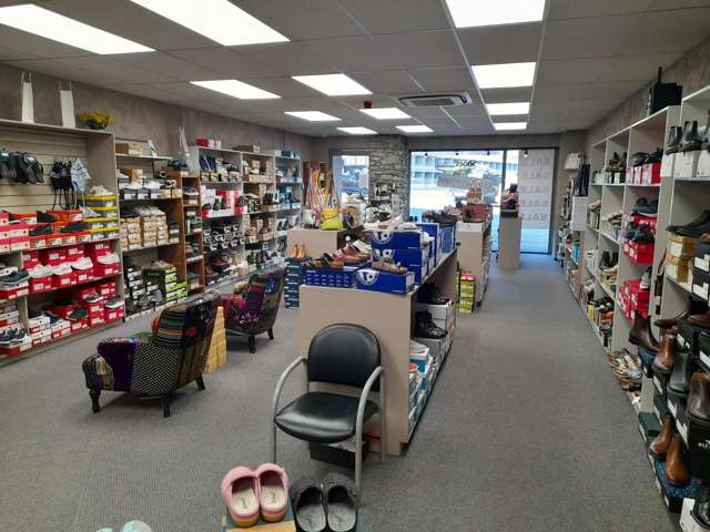 Shop B/80 Ardmore Street Wanaka_3