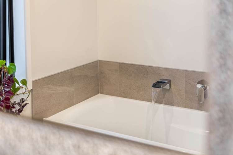 131 Bonair Crescent Millwater_13