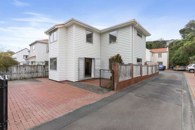 Low Maintenance, Standalone Easy Coastal Living