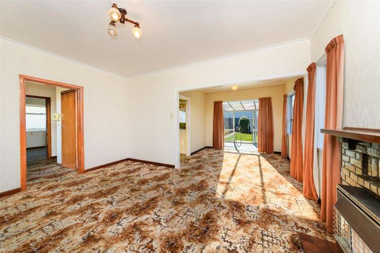 27 Lower High Street Marton_6