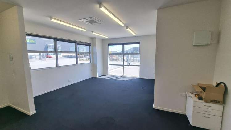 20 Sir James Wattie Drive Hornby_9