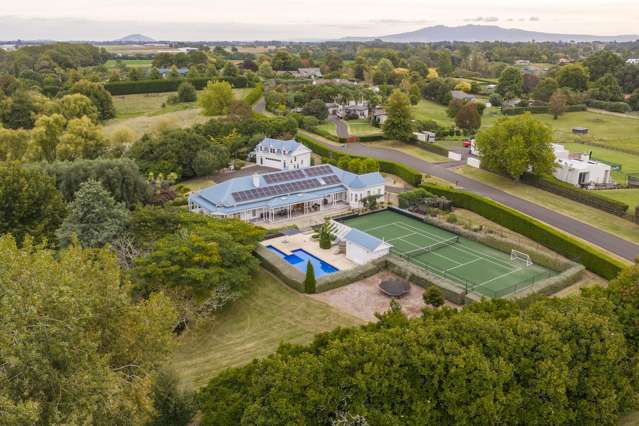 Timeless Elegance in Parklike Grounds