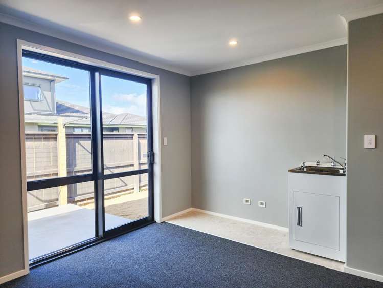 47 Metoriti Crescent Karaka_11