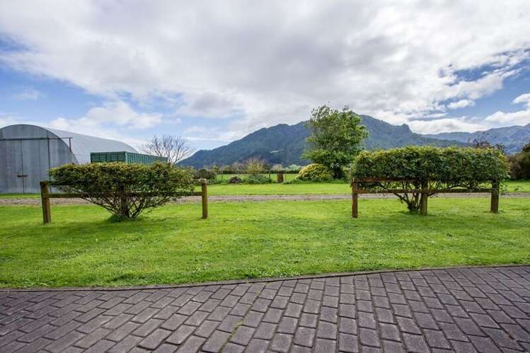 121 Mace Road Hauraki Surrounds_18