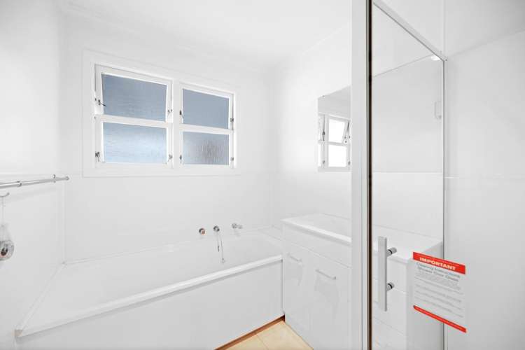 2 Guy Place Melville_17