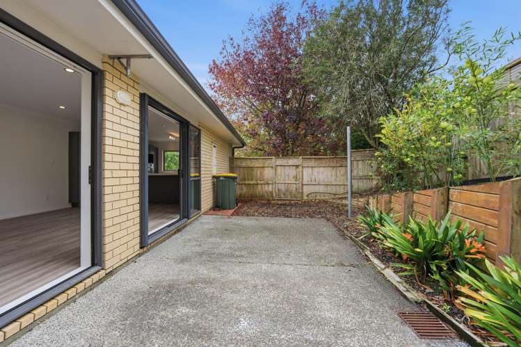 2 Spring Valley Place 10862_16