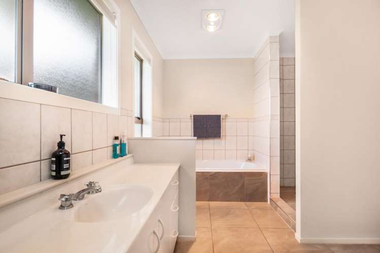 20 Lemonwood Place The Gardens_12