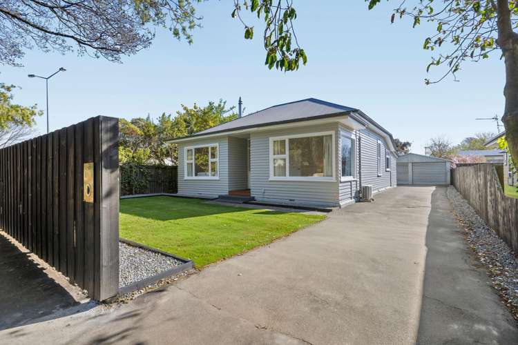 21 Defoe Place Waltham_22