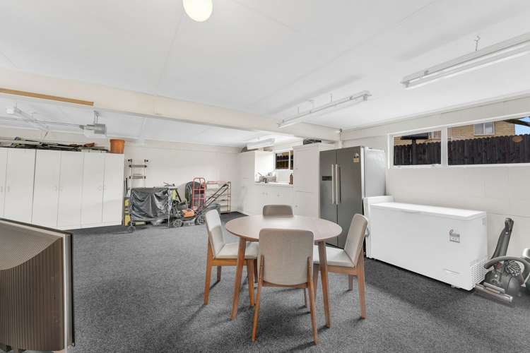 150 Pages Road Marchwiel_19