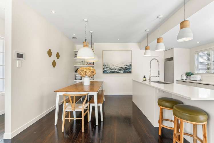 1 Cadman Avenue Waterview_7