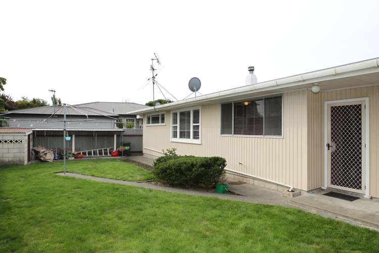 706 Ballantyne Place Frimley_13