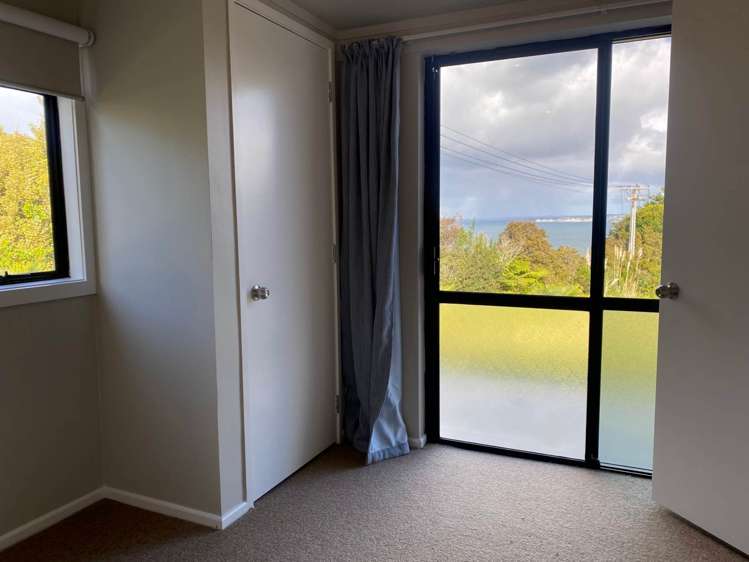 51 Roberts Road Matakatia_21