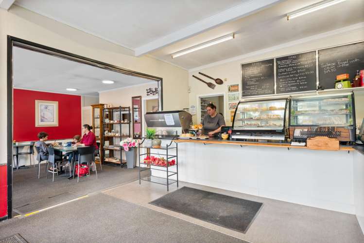 2002 Paparoa Valley Road Paparoa_13