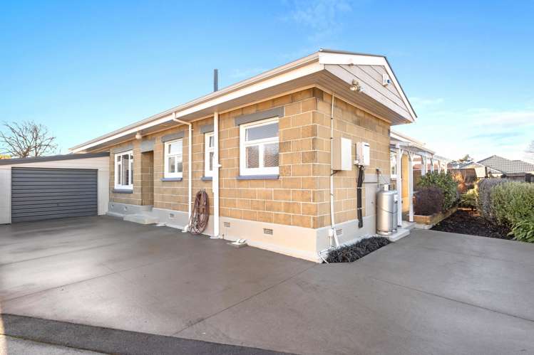 8 Ashmore Lane Strowan_18