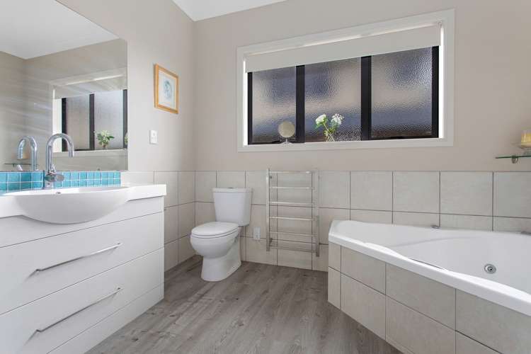 5 Landward Close Ohope_12