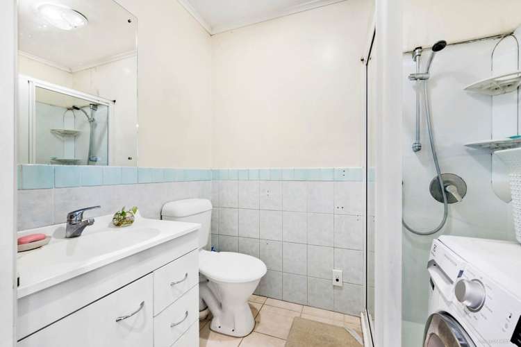 11/3 Rocklands Avenue Mount Eden_5