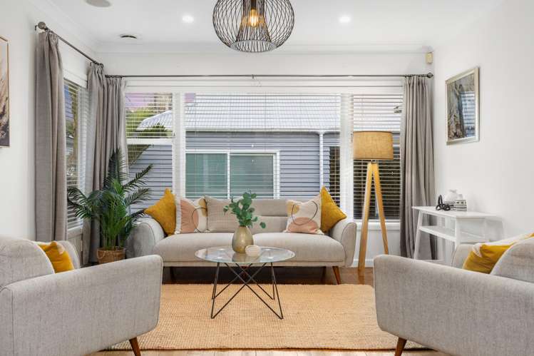 39 Aranui Road Mount Wellington_6