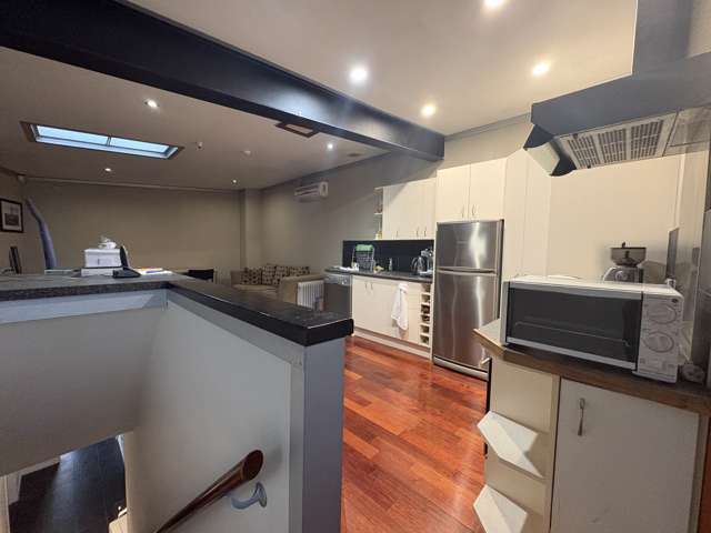 1/4 Timothy Place Wigram_4