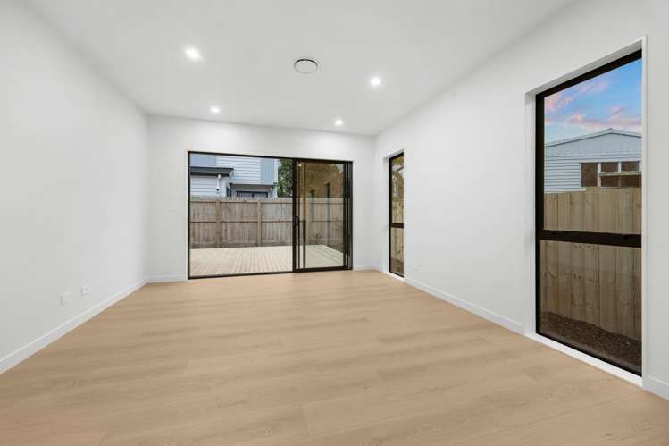6 Furlough Road Opaheke_13