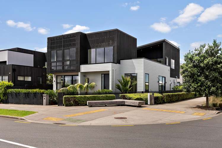 73 Joshua Carder Drive Hobsonville_27