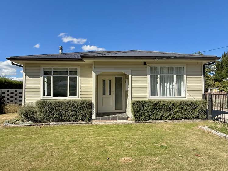 66 Bledisloe Street Kurow_23