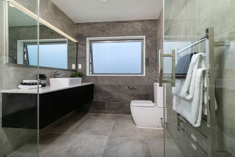 144 East Coast Road Forrest Hill_15