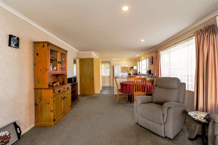 37d Eastbourne Street Caversham_1