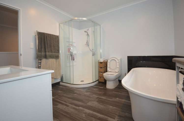 10 Waka Way Bellevue_15