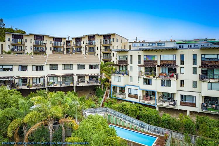 A103/525 East Coast Road Browns Bay_11