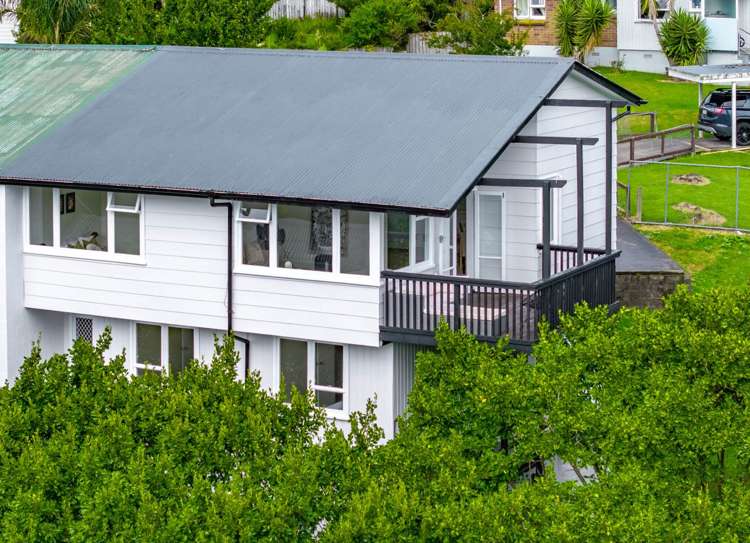 14 Lysander Crescent Beach Haven_18