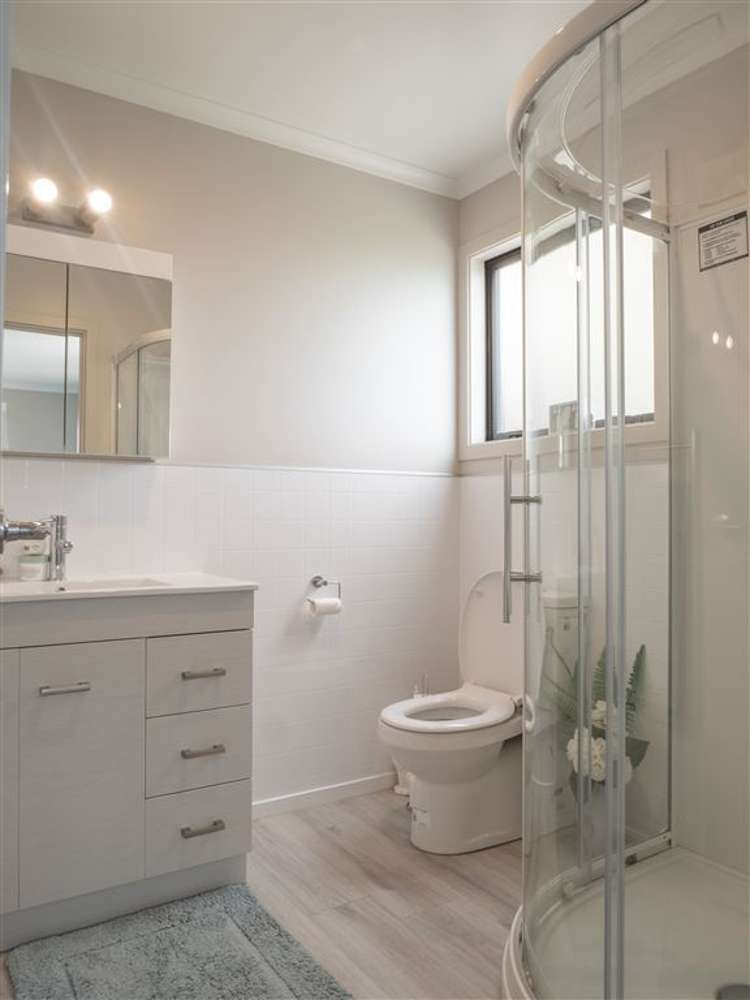 49 Fairose Drive Richmond_11