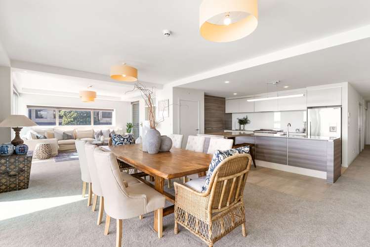 2/154 Marine Parade Mt Maunganui_7