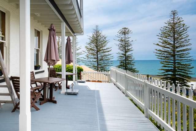 5 Seaview Terrace Bluff Hill_1