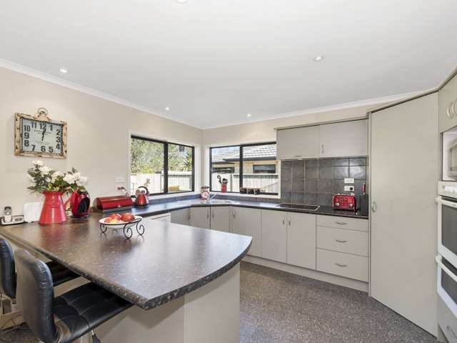 5 Blairgowrie Place Rototuna North_4