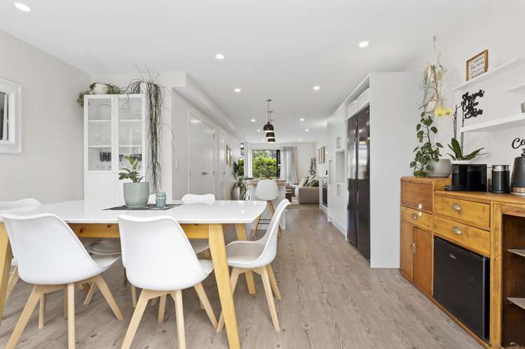 6 Orca Drive Stanmore Bay_14