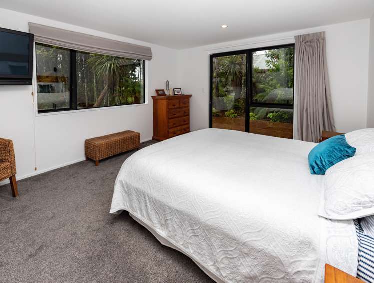 23 Pandora Avenue Camerons_8