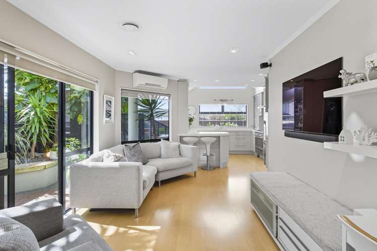 4 Beach Haven Place Paraparaumu Beach_1