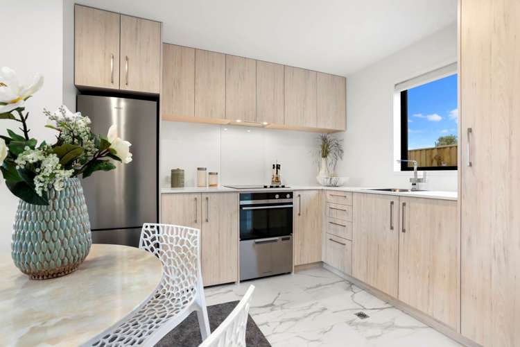 8/137 Tirimoana Road Te Atatu South_6