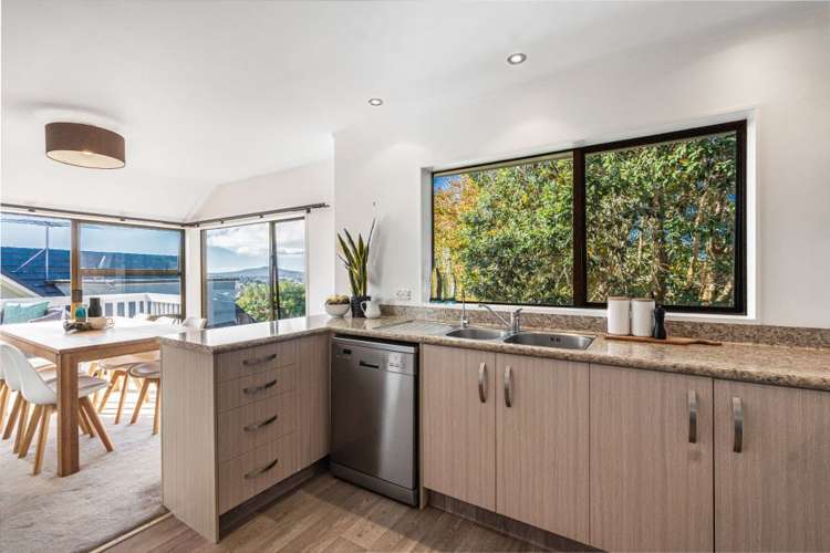 2/114 Ocean View Road Northcote_9