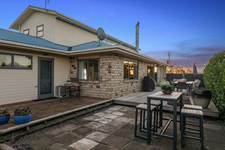 19 East Bank Road Thornton_26