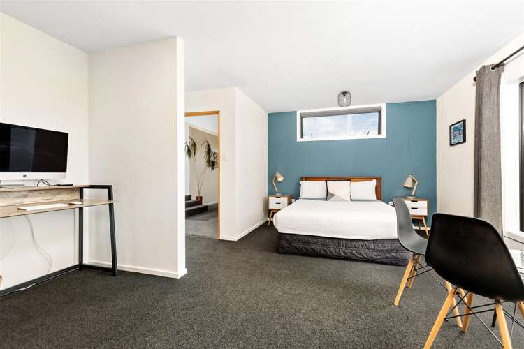 17 Thorn Crescent Fernhill/Sunshine Bay_8