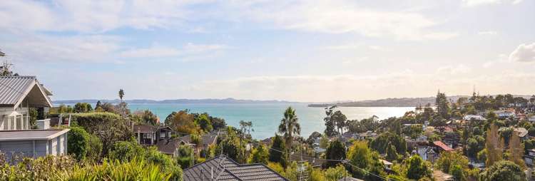 5A Colmar Road Mellons Bay_50